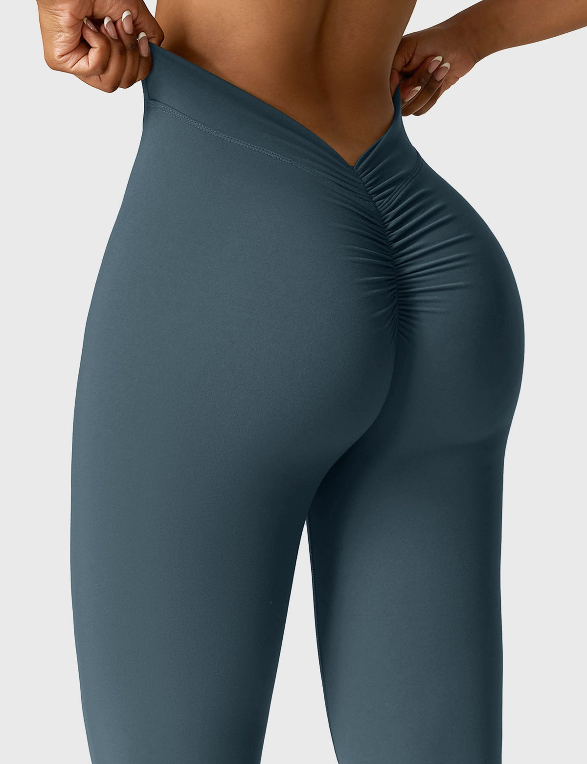 Leggings Movaelle Contour acampanados con espalda en V