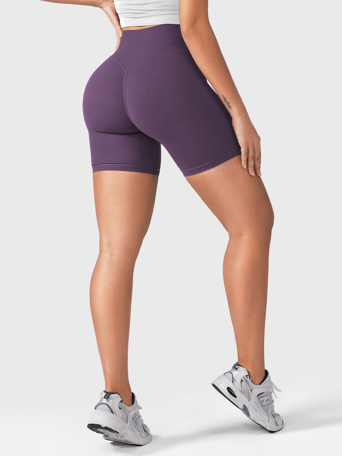 Short Movaelle SoftHue scrunch 6"