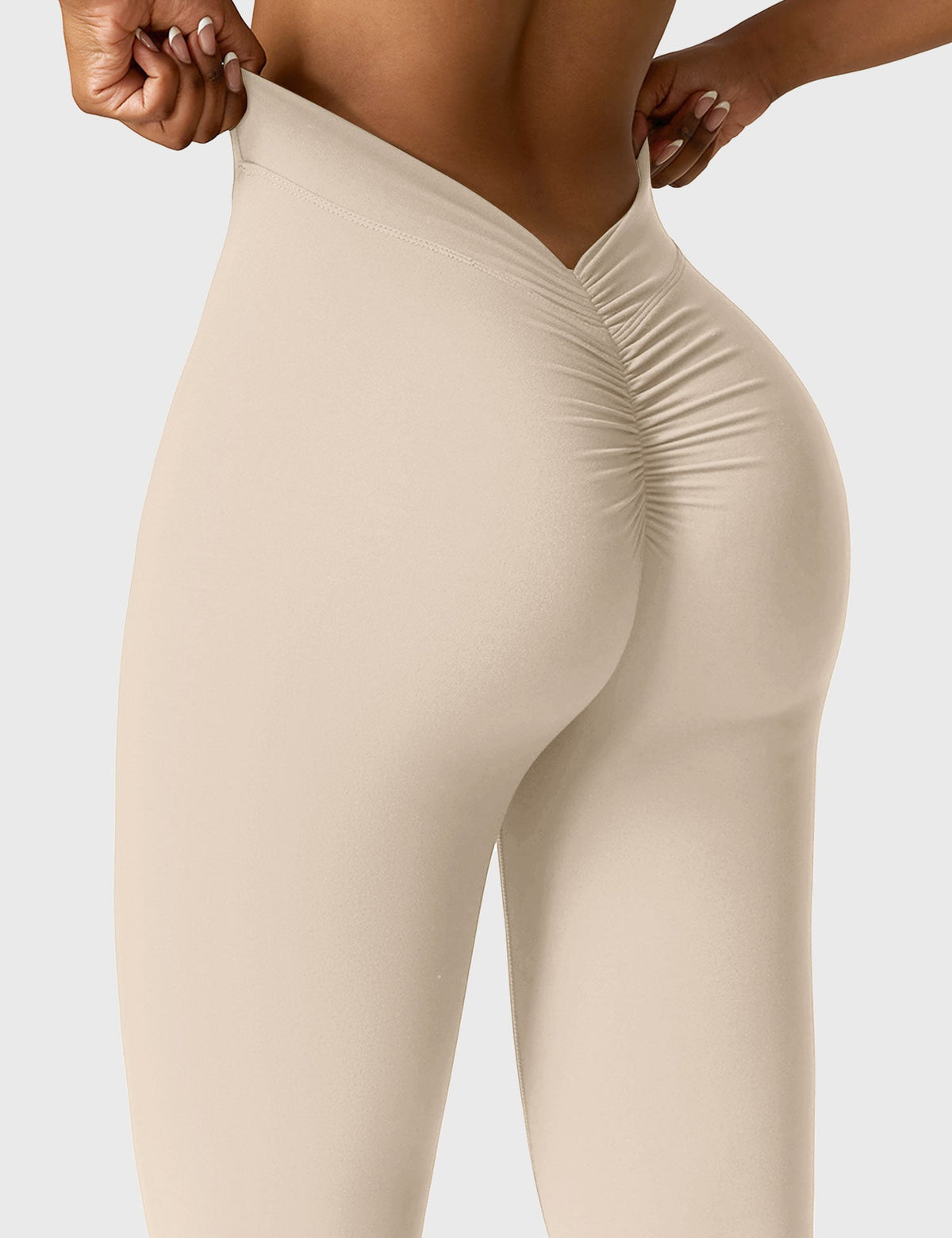 Leggings Movaelle Contour acampanados con espalda en V