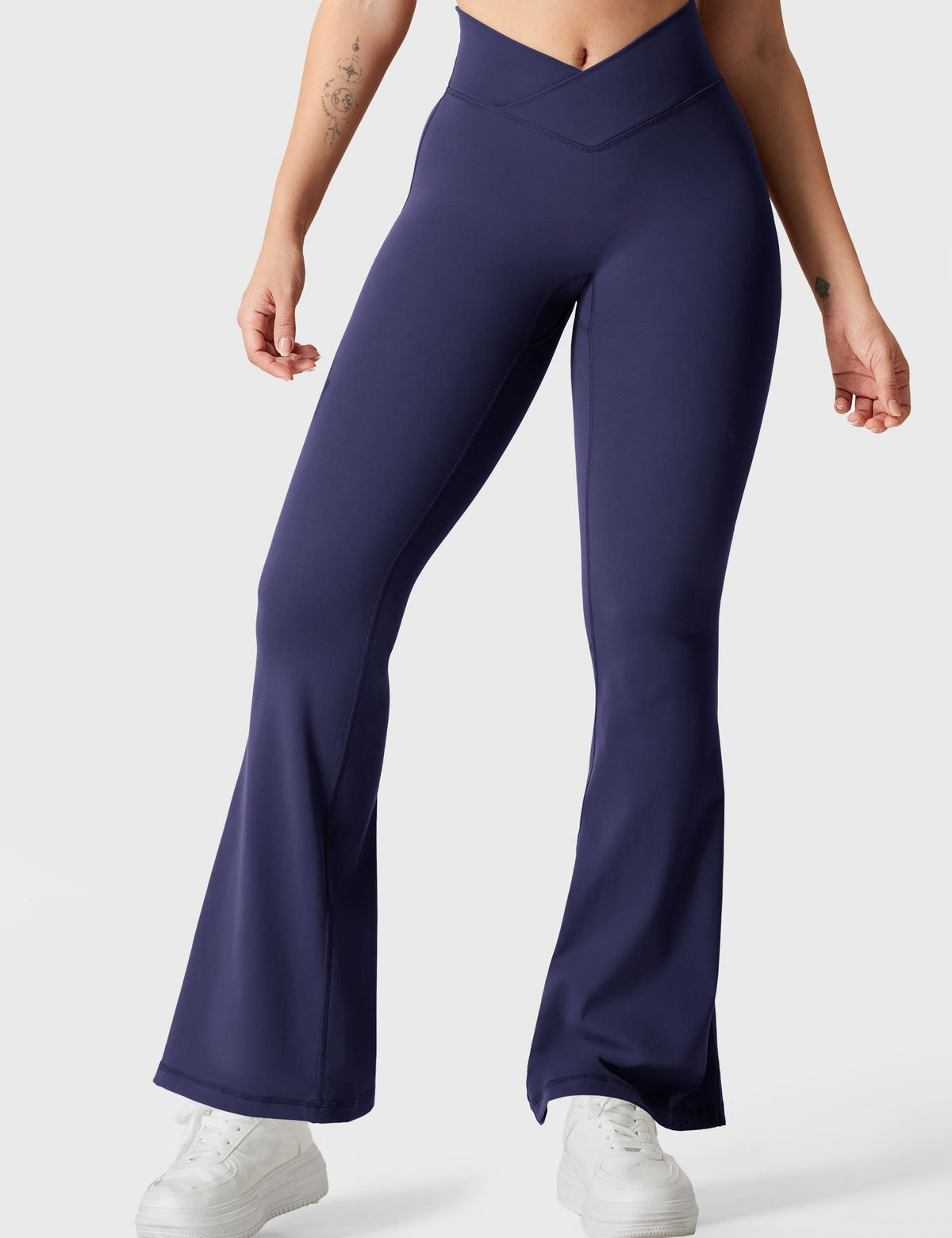 Leggings Movaelle flare con cintura en V