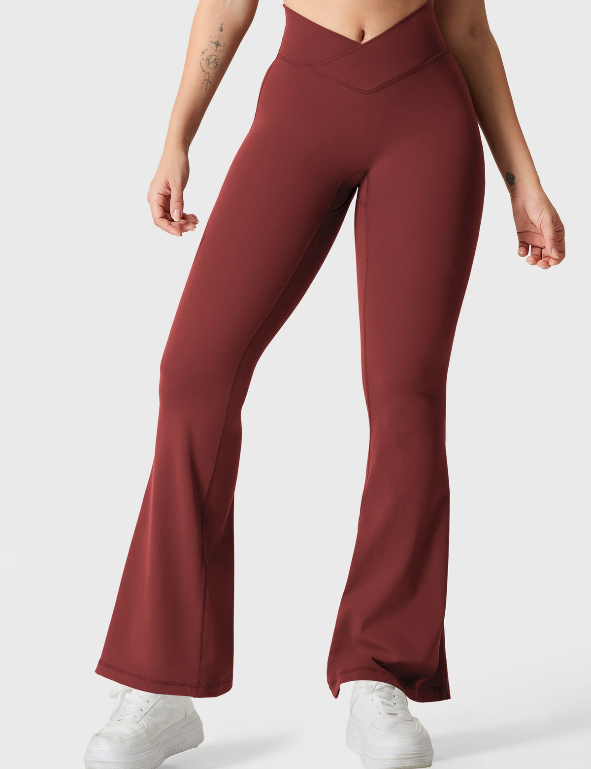 Leggings Movaelle flare con cintura en V