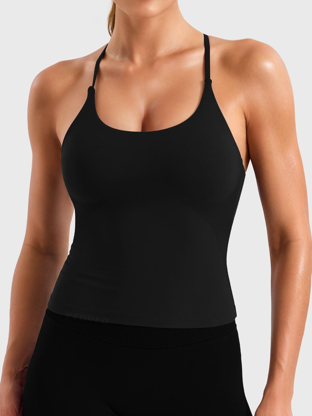 Camiseta de tirantes Movaelle LuxFlow espalda retorcida