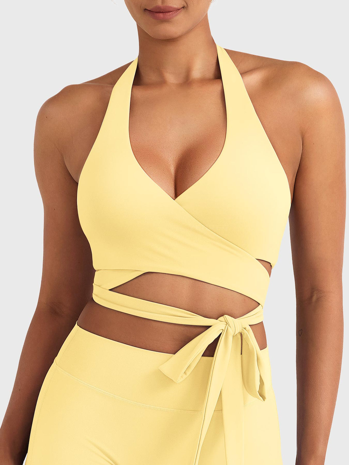 Sujetador Movaelle CoreFlex escote en V con cordones