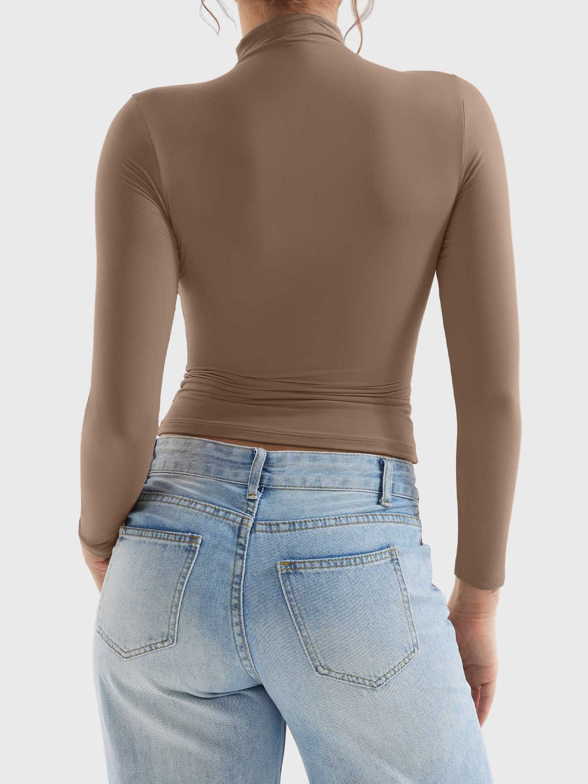 Suéter Movaelle Ease cuello alto manga larga