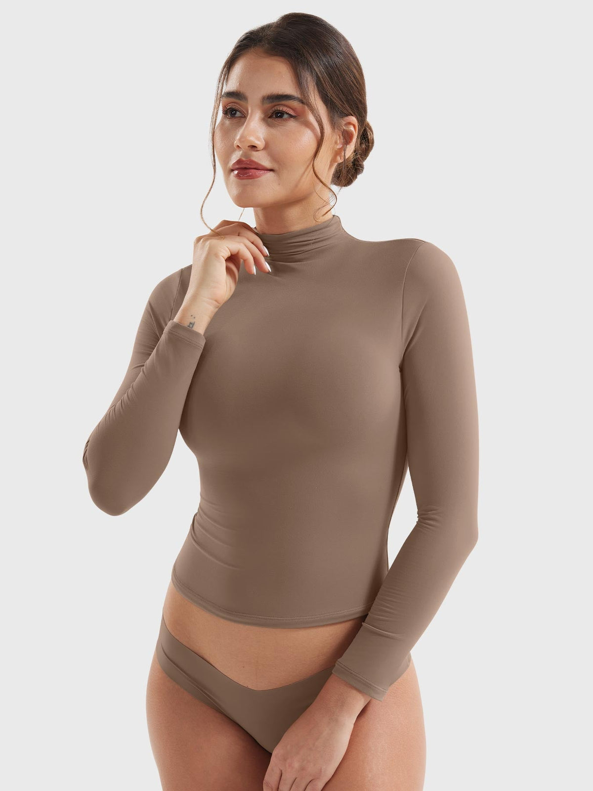 Suéter Movaelle Ease cuello alto manga larga
