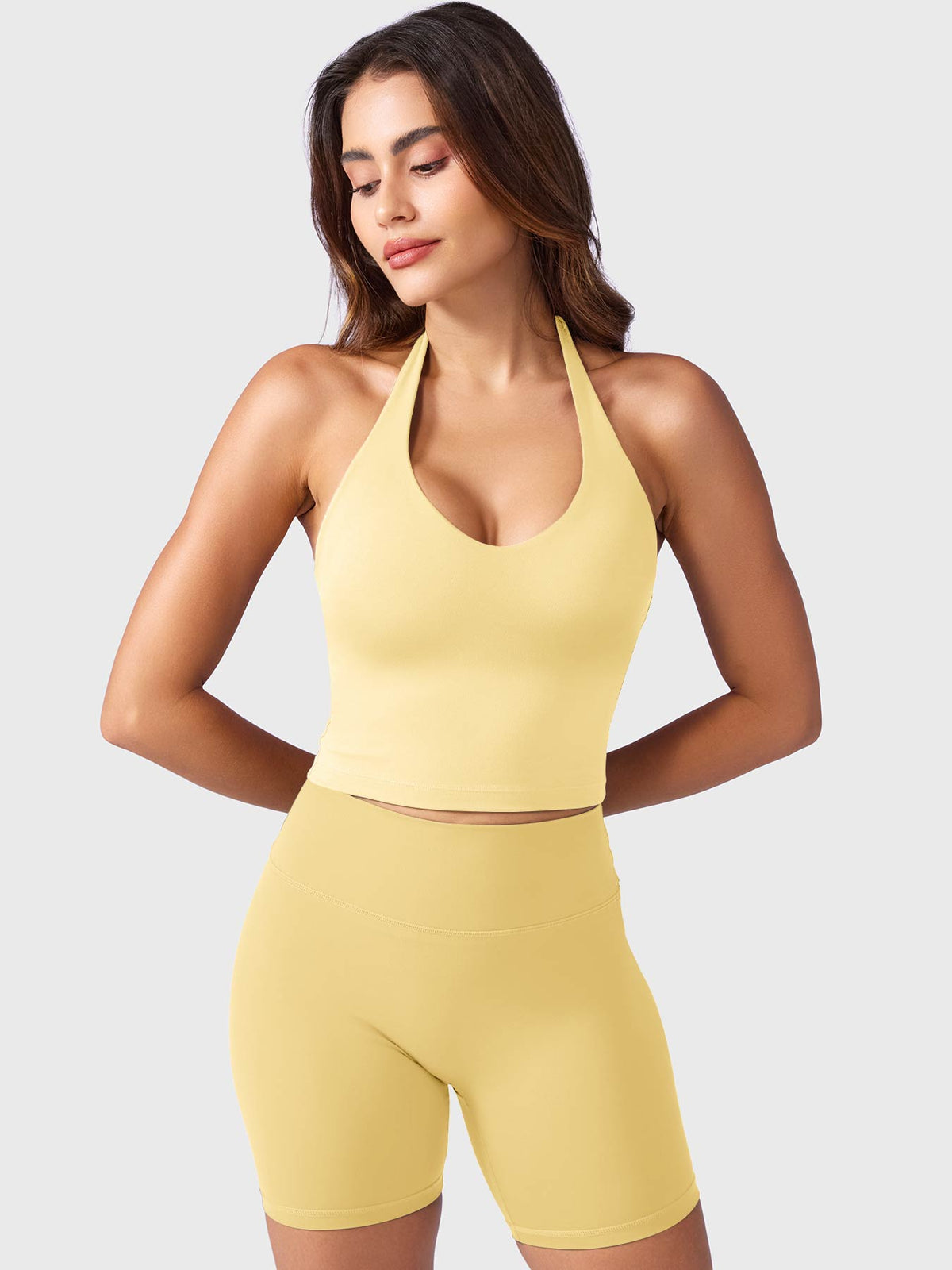Camiseta de tirantes Movaelle CoreFlex halter con colgante