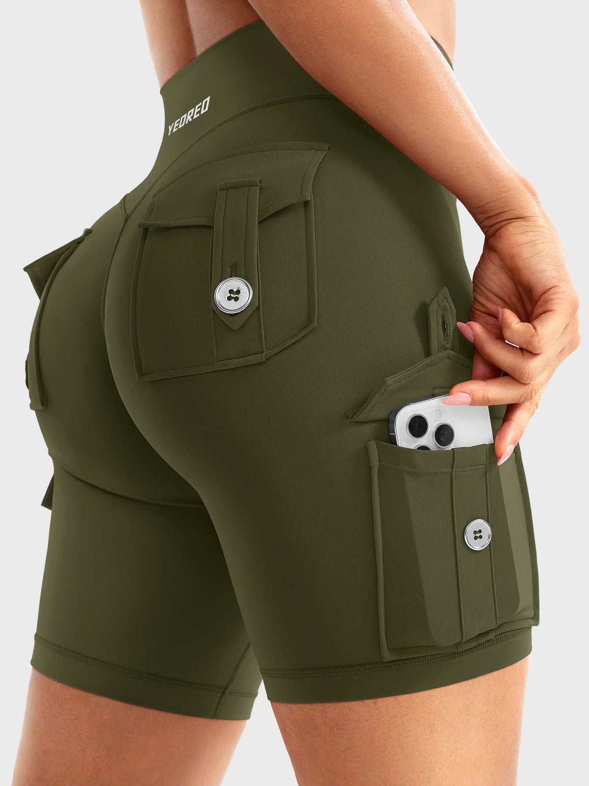 Short Movaelle CoreFlex cargo fruncido oculto