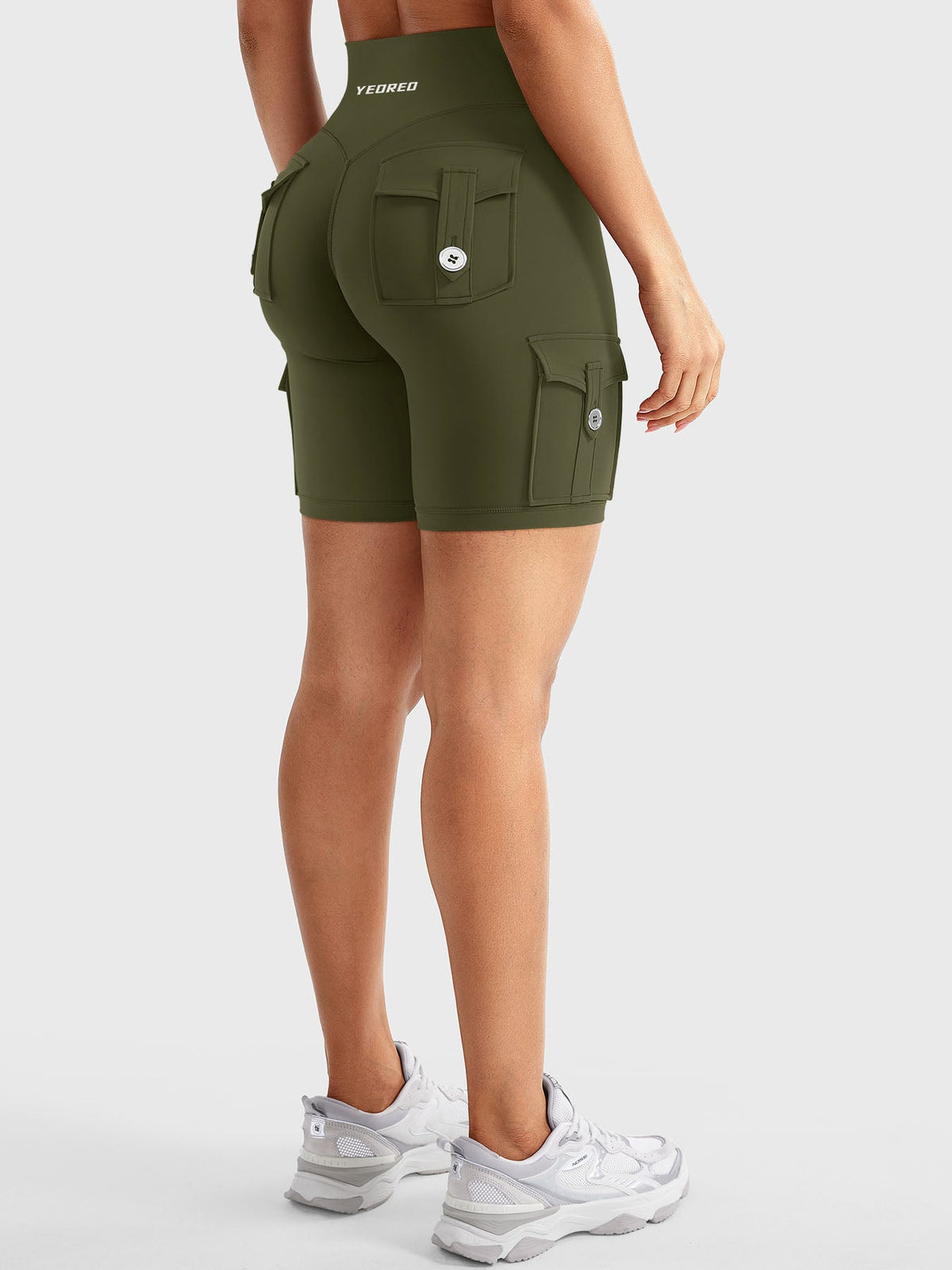 Short Movaelle CoreFlex cargo fruncido oculto