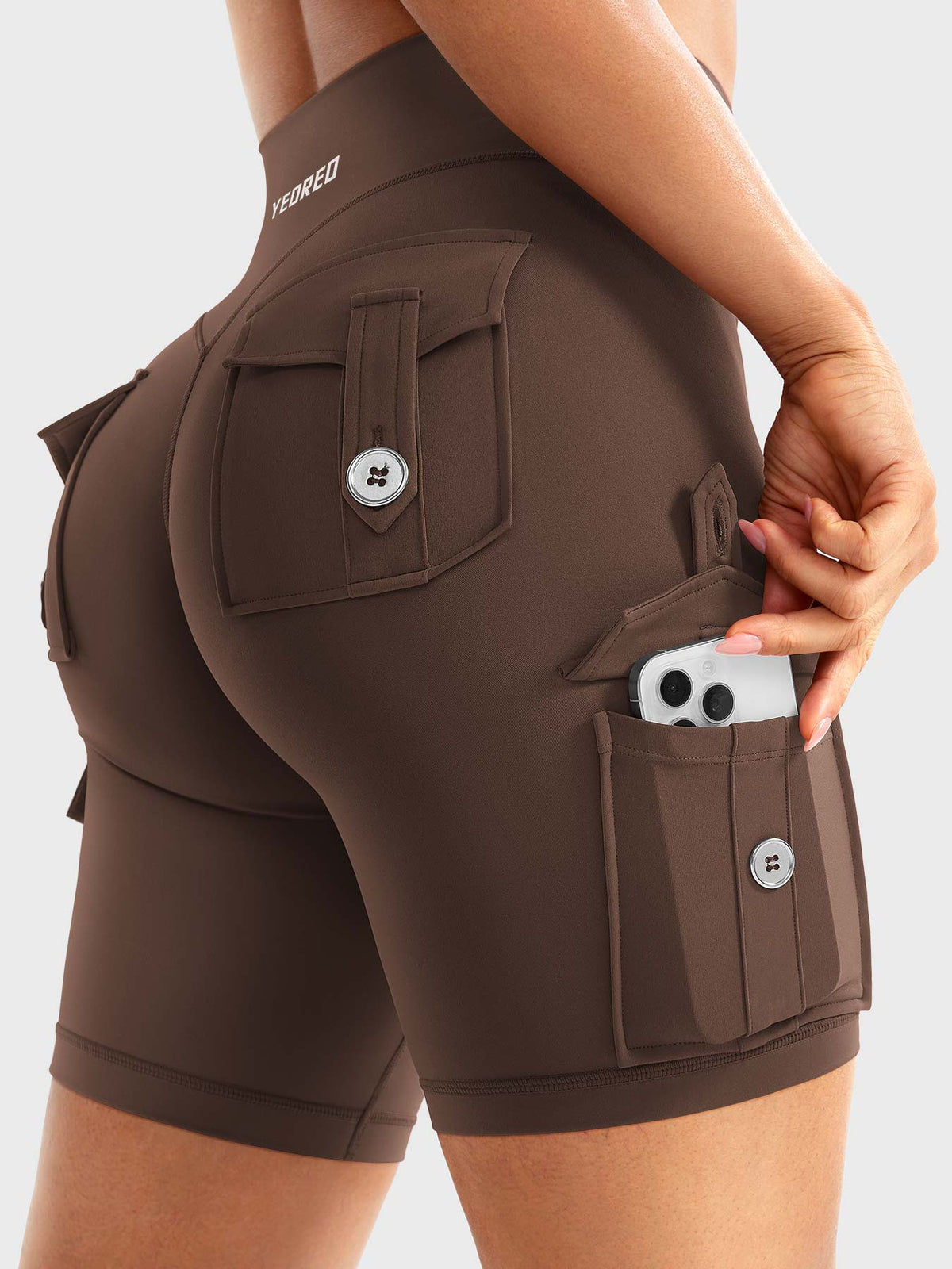 Short Movaelle CoreFlex cargo fruncido oculto