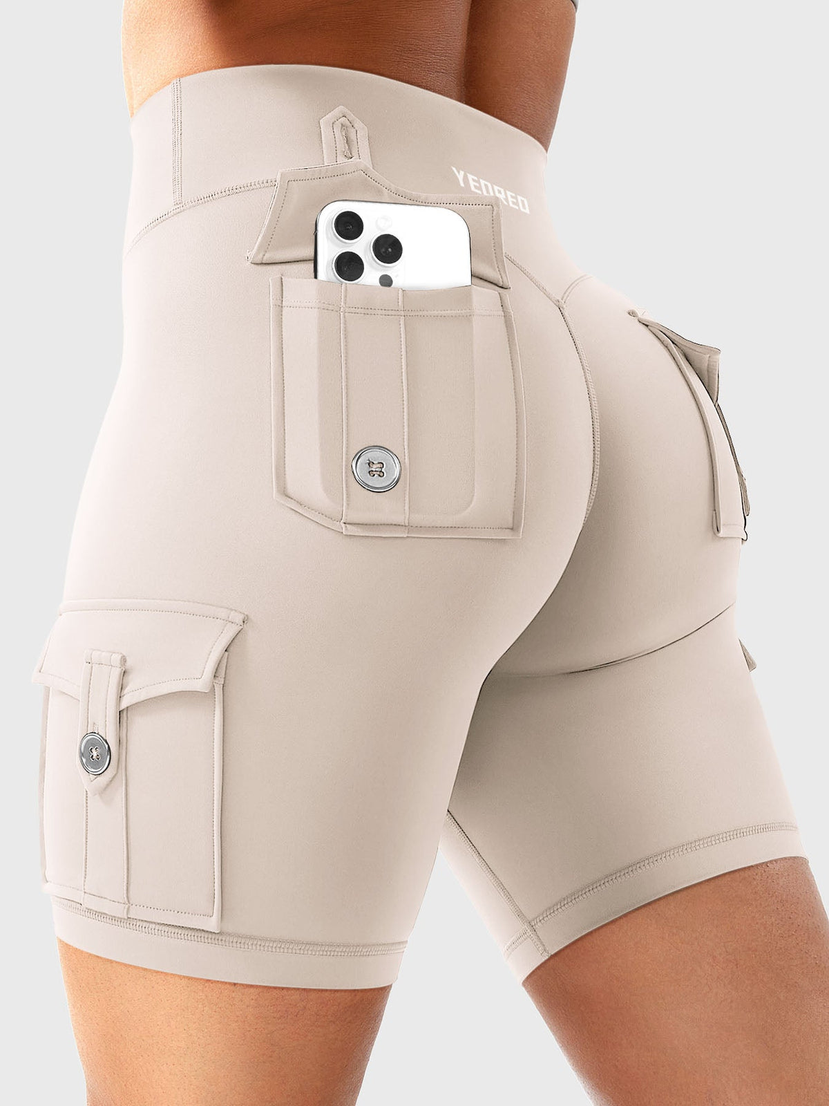 Short Movaelle CoreFlex cargo fruncido oculto