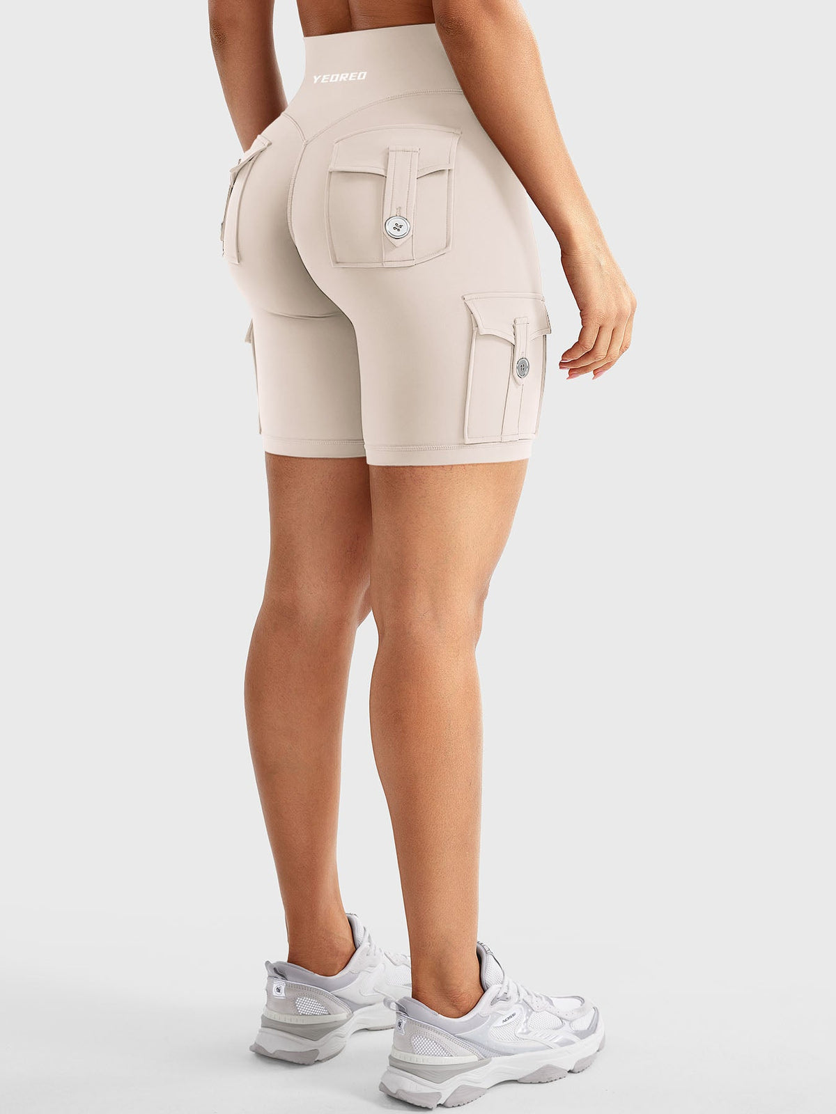 Short Movaelle CoreFlex cargo fruncido oculto