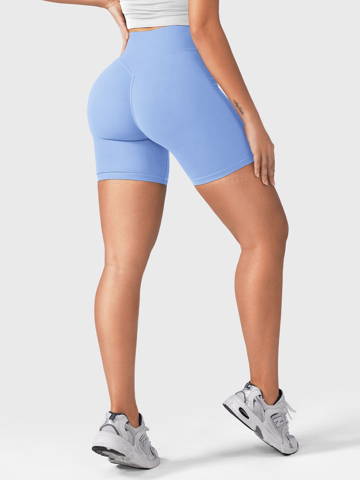 Short Movaelle SoftHue scrunch 6"