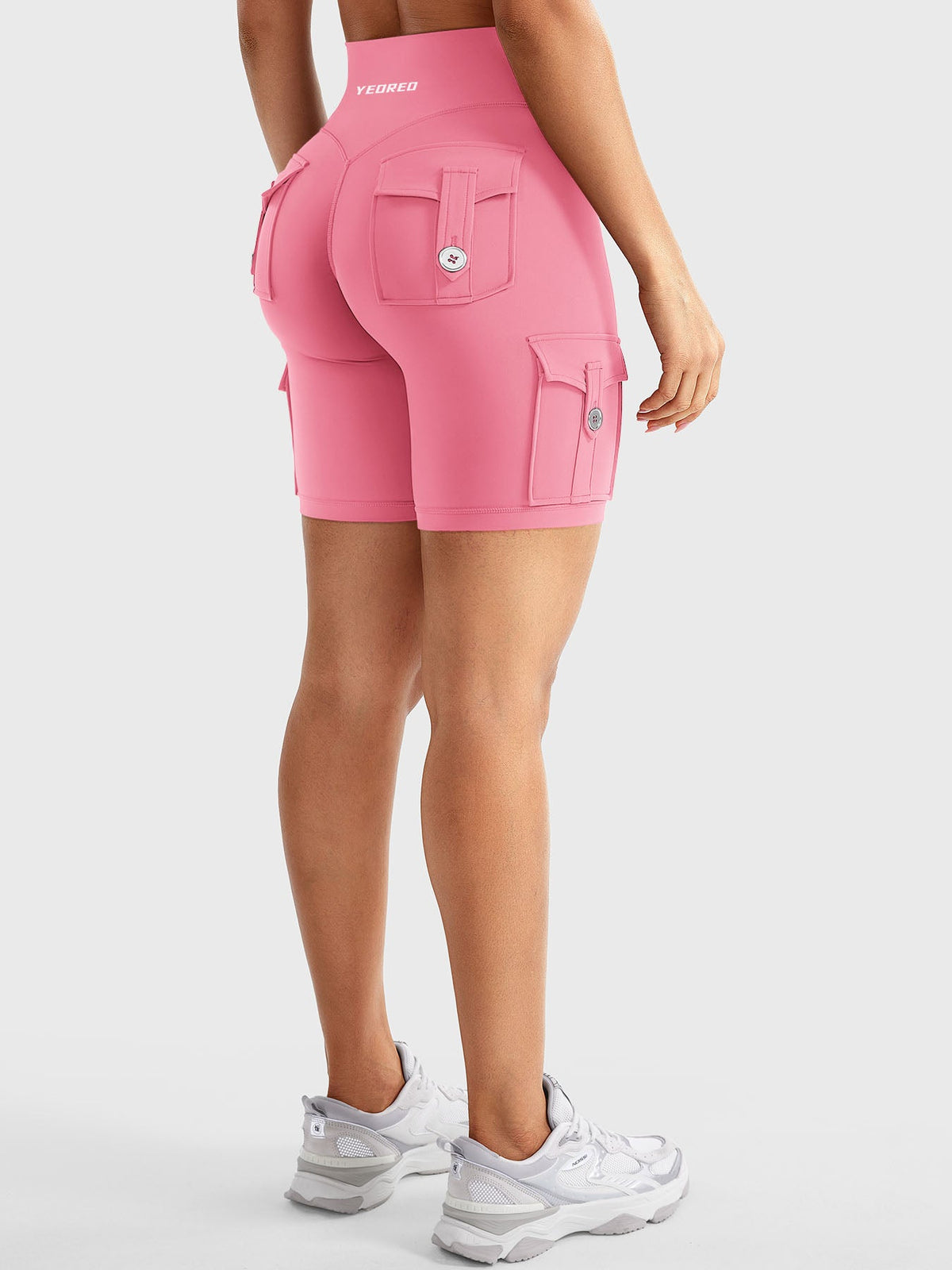 Short Movaelle CoreFlex cargo fruncido oculto