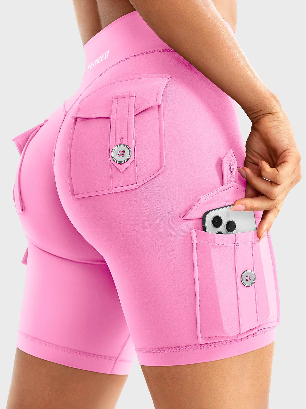 Short Movaelle CoreFlex cargo fruncido oculto