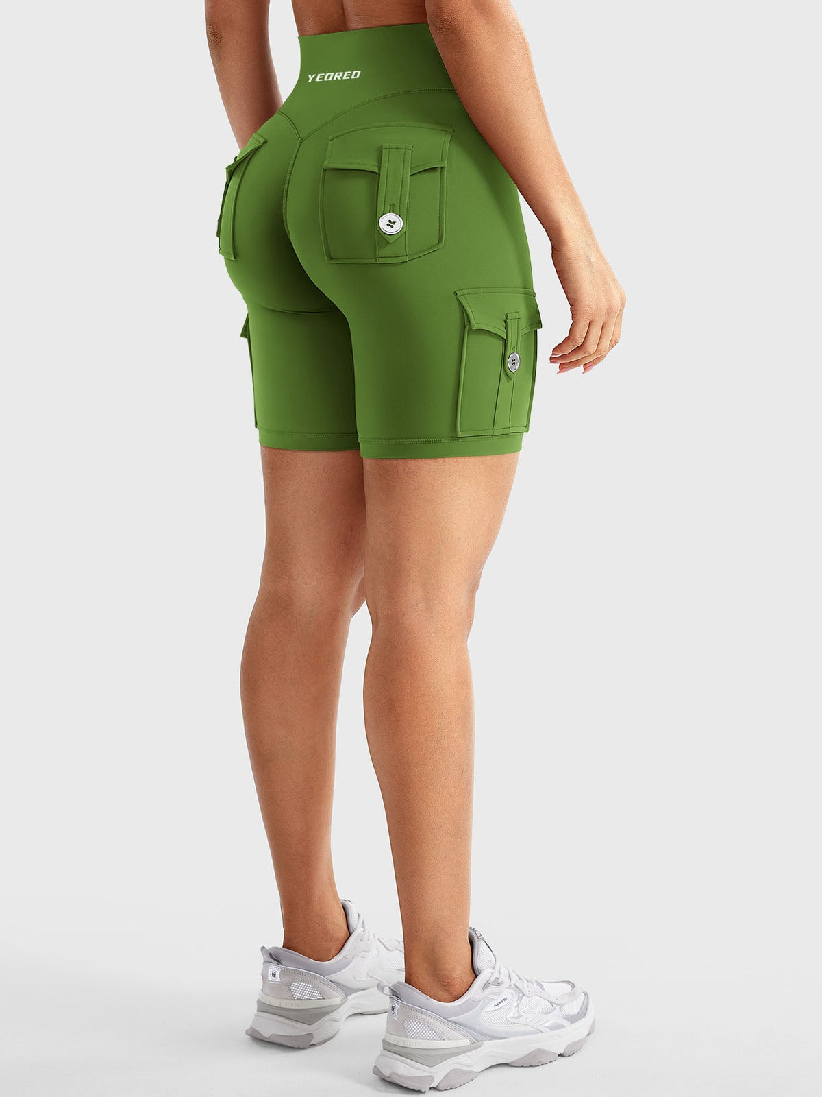 Short Movaelle CoreFlex cargo fruncido oculto
