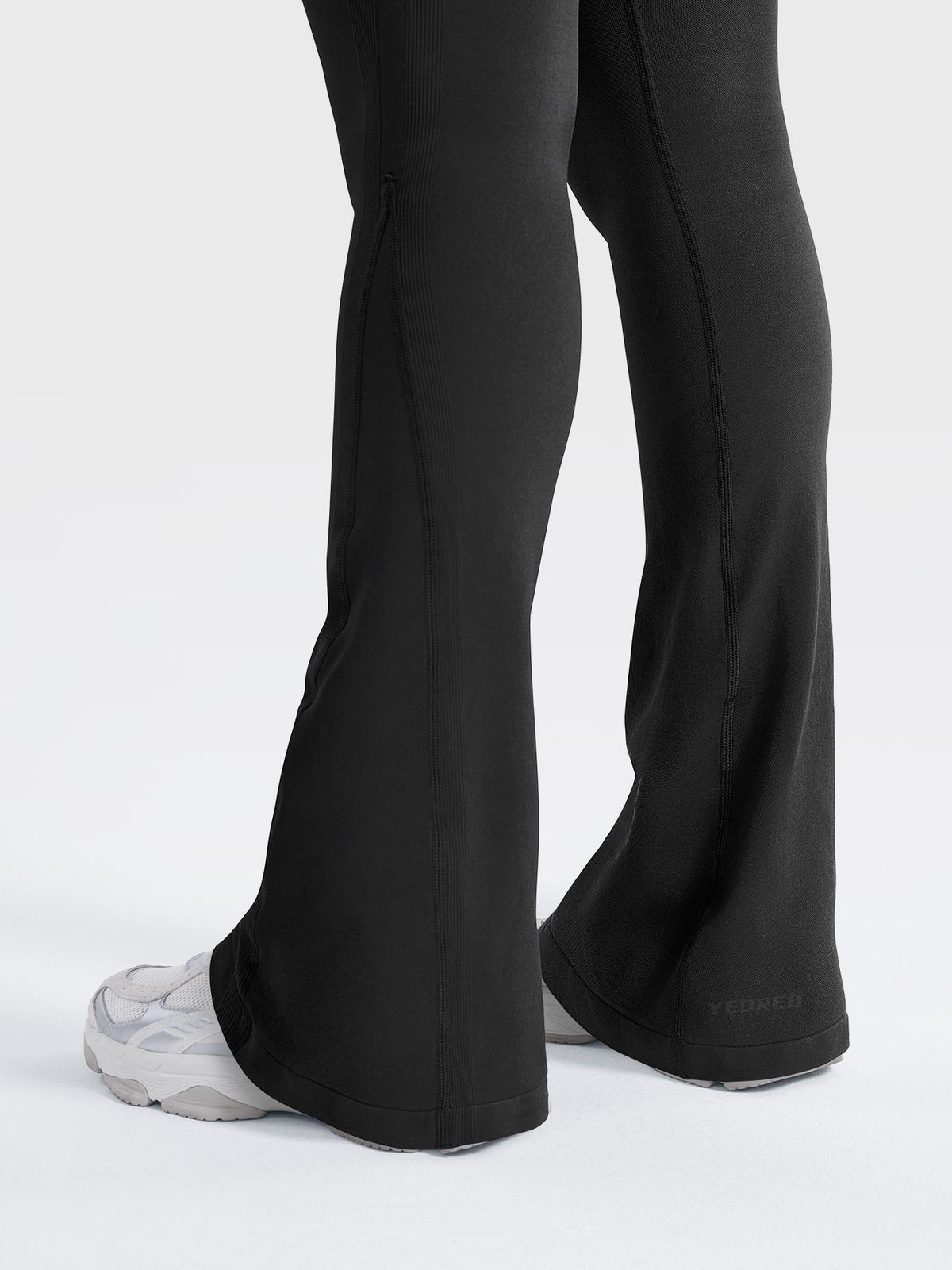 Leggings Movaelle Contour mini flare sin costuras 32"