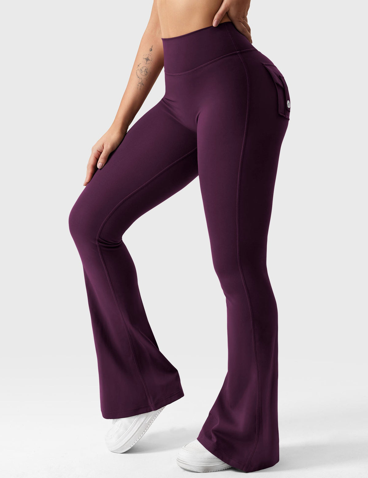Leggings Movaelle CoreFlex acampanados con bolsillos