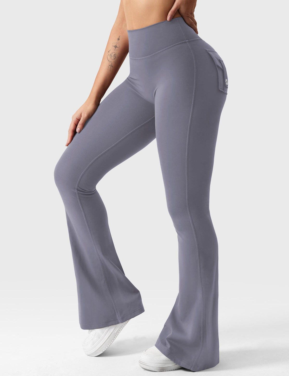 Leggings Movaelle CoreFlex acampanados con bolsillos
