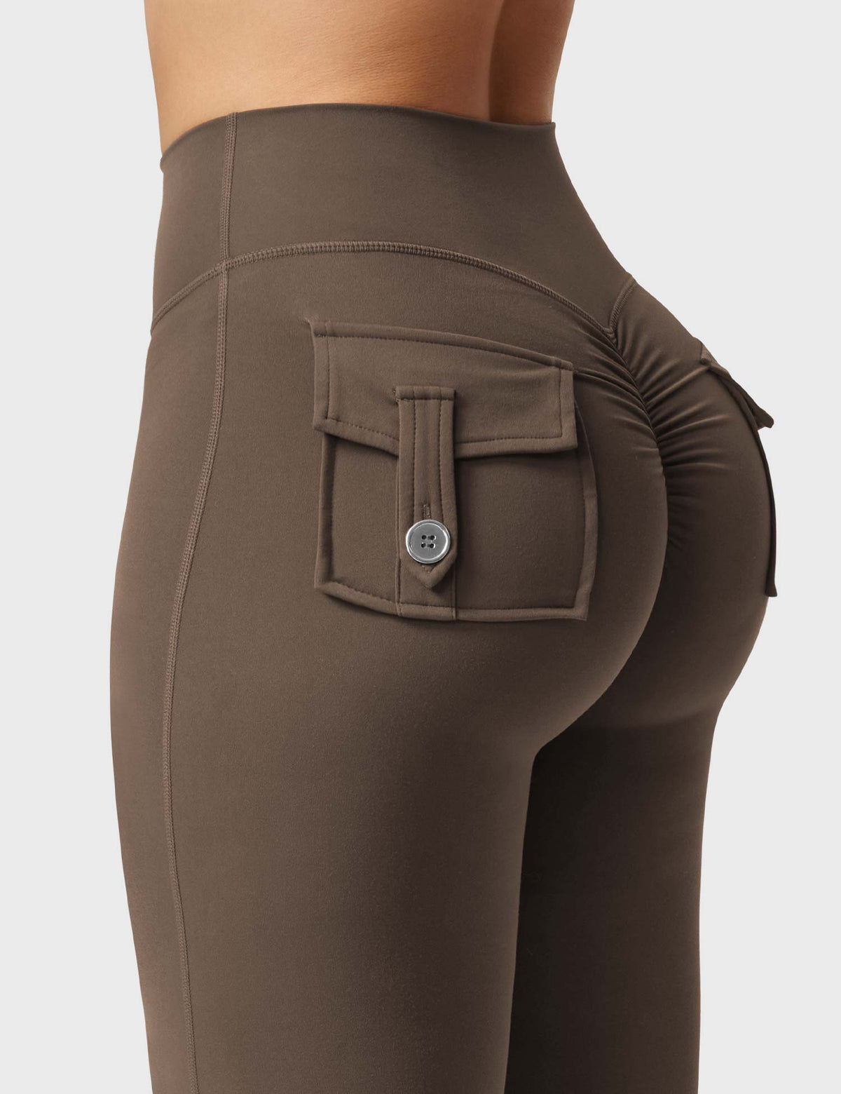Leggings Movaelle CoreFlex acampanados con bolsillos