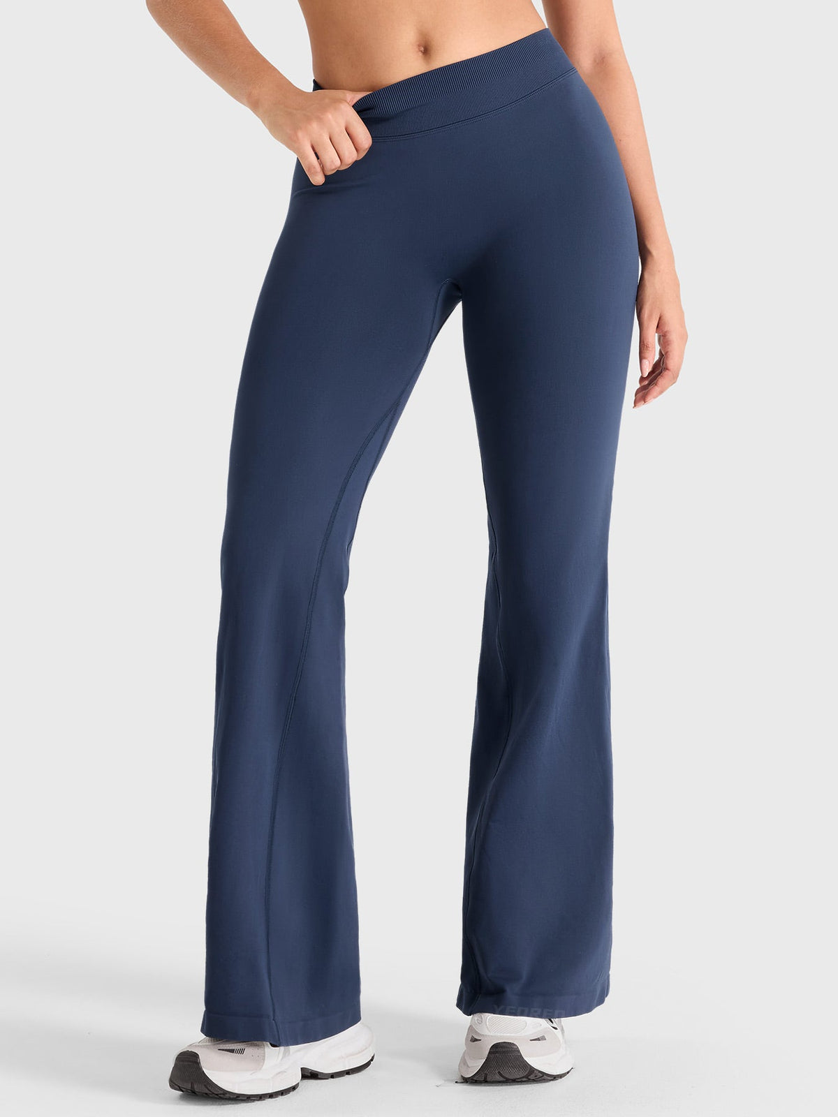 Leggings Movaelle Contour acampanados con scrunch invisible