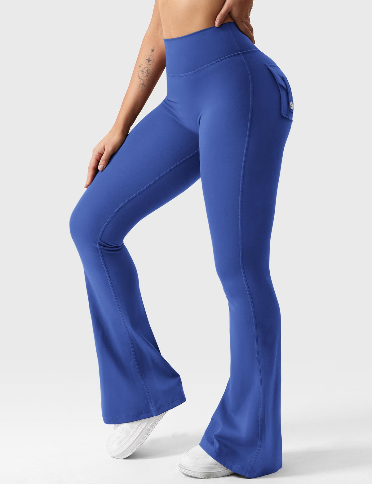 Leggings Movaelle CoreFlex acampanados con bolsillos